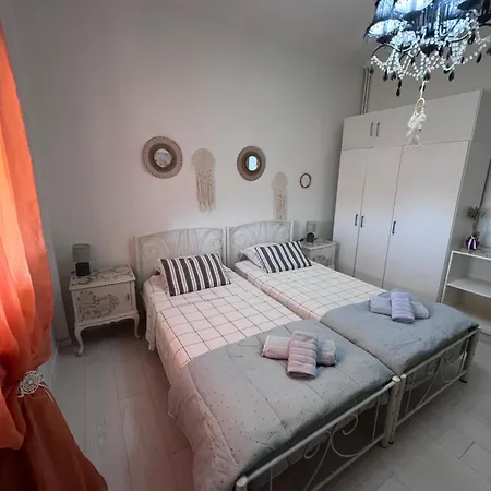 Vivi's House Apartment *
